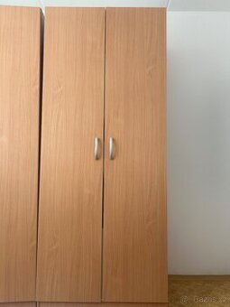Šatní skříně