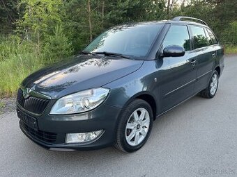 ŠKODA FABIA COMBI 1.2 TSI AMBIENTE/PĚKNÁ VÝBAVA/2 SADY KOL