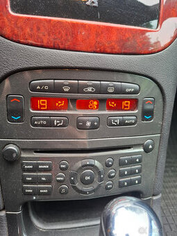 náhradní díly Peugeot 607