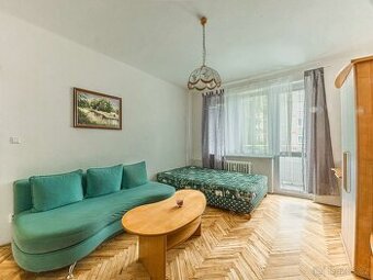 Pronájem bytu 1+1 45 m² s balkonem, 3. patro s výtahem, Prah