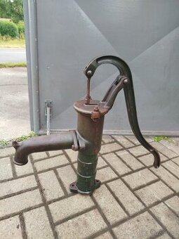 Stara zahradní pumpa Sigma