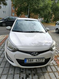 Prodám HYUNDAI i20