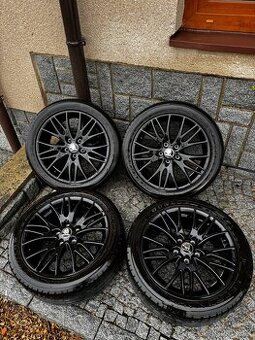 5x112 R17 225/45