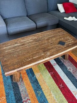 Rustikální konferenční stolek