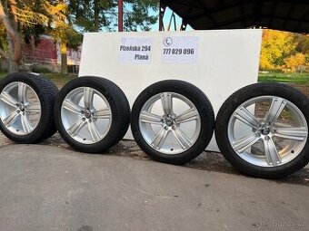 Zánovní sada zimních ALU kol Škoda |5x112; 235/50/19|