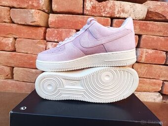 Dámské tenisky Nike Air Force 1, velikost 41