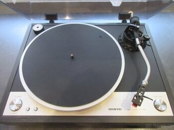 Gramofon ONKYO-CP1050