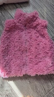 Teploučká vesta značky Okay