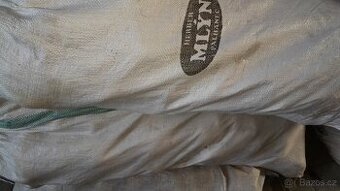 Krmne pečivo a chleba