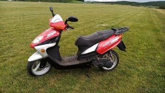 Skútr Shineray XY150T-15 – dědeček s duší mladíka za 15 000