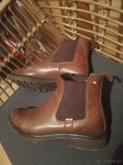 Dámské zimní kotníčkové boty vel. 39