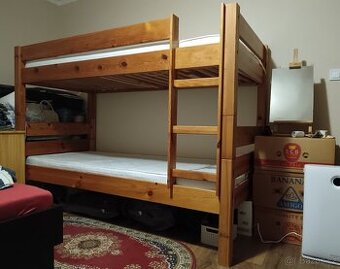 Patrová postel, z Německa, pevná, z borovice+ matrace+ rošty