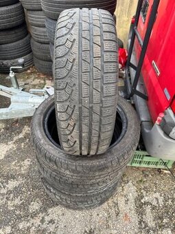 4ks 205/50/17 zimni 70% sada 2000,-