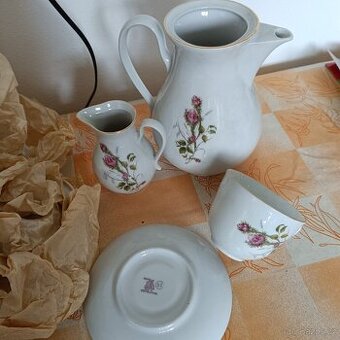 Staré nové retro sklo porcelán