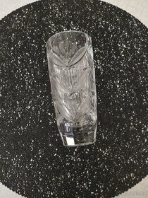 Křišťálová broušená váza