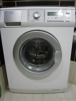 7 kg A++ 1200 otáček luxus pračka AEG