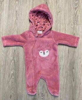 Teplý růžový overal, vel. 62, pěkný