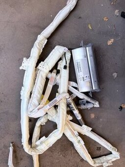 BMW e61 525d 145kw, sada airbagů