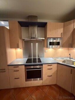 PRODÁME POUŽÍVANOU KUCHYŇ