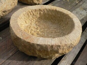 Kamenný květináč - ovál