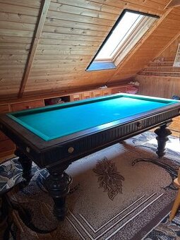 Masivní historický biliard