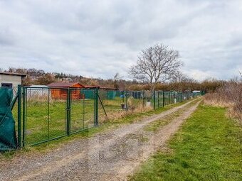 Zahrádky k pronájmu, Horní Počernice, naproti IKEA