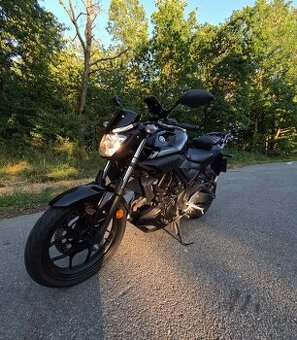 Yamaha MT-03