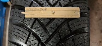 Zimní pneu 195/65R15 Hankook (1)