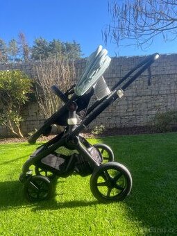 Kočárek Bugaboo Fox2 komplet BLACK/BLACK VAPOR BLUE