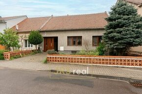 Prodej rodinného domu 4+1,  pozemek 237 m2 - Újezd u Brna