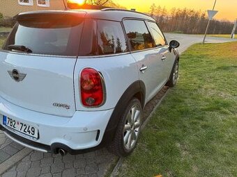 MINI COOPER S COUNTRYMYA ALL4