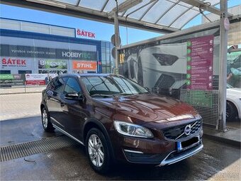 Volvo V60 CROSS COUNTRY