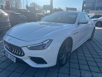 Maserati Ghibli SQ4 Modena S TOP STAV 28.000 eur netto