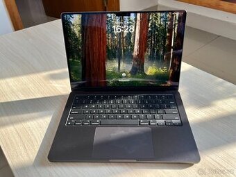 Apple MacBook Pro 14" M4 MAX | 36GB | 1TB SSD | ZÁRUKA 2028