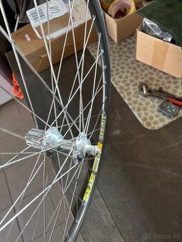 Zadní zapletené kolo, Hügi, Mavic 117 Ceramic