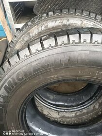 Pneu 215/70-15C