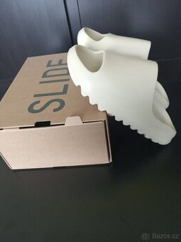 Yeezy Slide Addidas