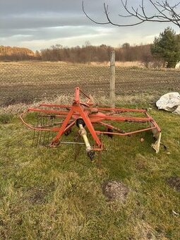 Shrnovač sena Pottinger 270