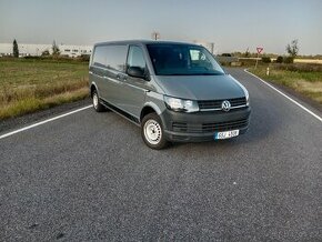 VW Transporter T6 long manuál pěkná vybava