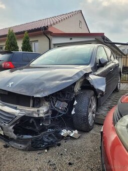 Peugeot 308 2016