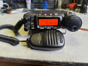 YAESU-FT-857