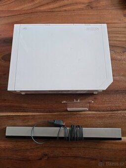 Nintendo Wii + příslušenství + hry