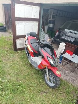 Honda X8R