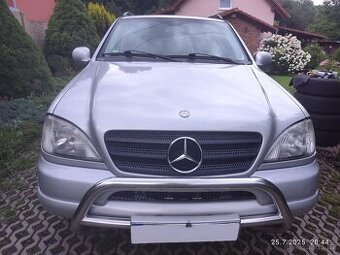 MlL 320, top stav. 2001. Najeto 200 tis. km