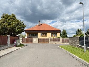 Prodej rodinného domu 4 + 1 v Cítolibech