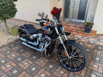 Harley Davidson - FXBR - Breakout