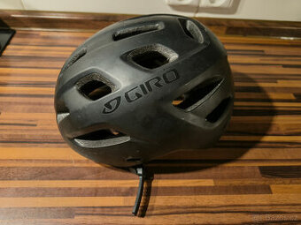 Giro helma velikost 59-63 L