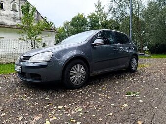 Volkswagen golf V 1.9TDi