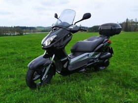Yamaha x-max 250