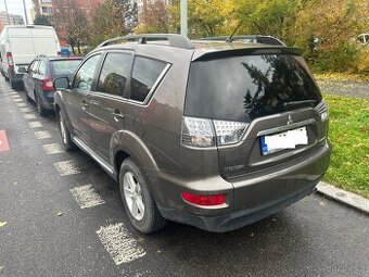 Mitsubishi Outlander, 2012